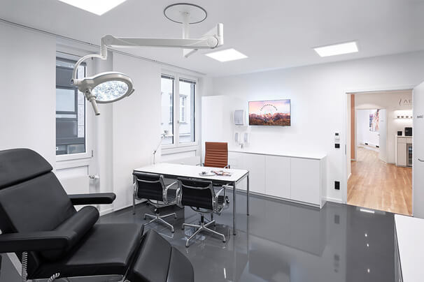 Dr. Jacobi, Dr. Hackemann, EMSCULPT® NEO Fettabbau & Muskelaufbau in München